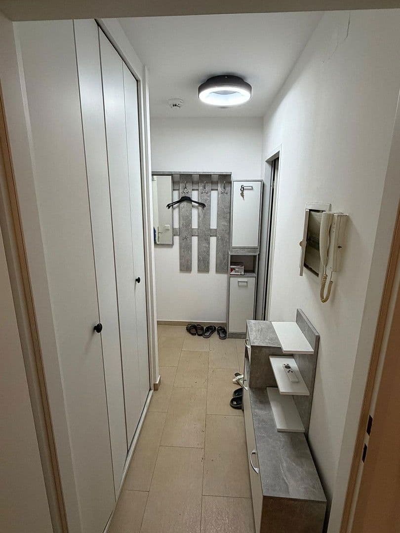 Pronájem bytu 1+1 35 m², Lerchenauerstr. 219, München, Bavorsko Pronájem bytu 1+1 35 m², Lerchenauerstr. 219, München, Bavorsko