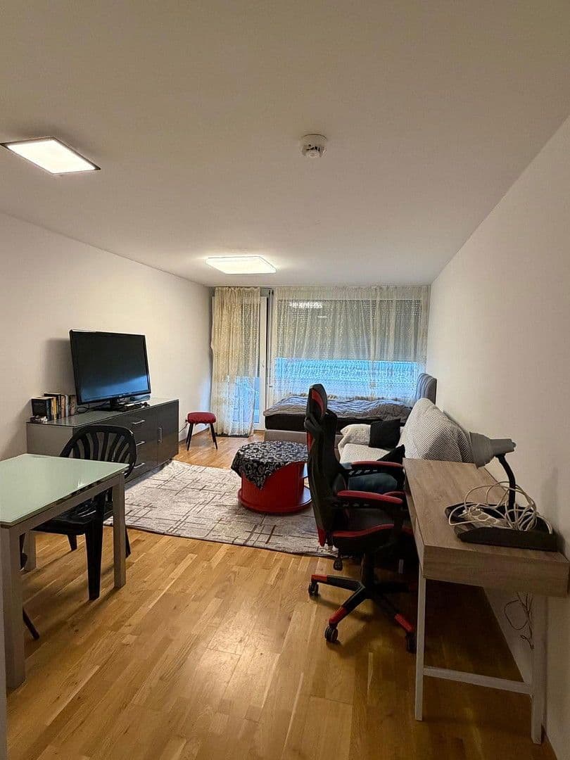 Pronájem bytu 1+1 35 m², Lerchenauerstr. 219, München, Bavorsko Pronájem bytu 1+1 35 m², Lerchenauerstr. 219, München, Bavorsko