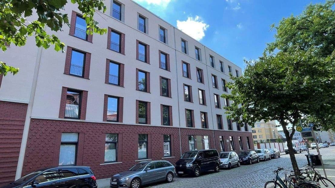 Pronájem bytu 1+kk 38 m², Robert-Koch-Straße 18, Schwerin, Mecklenburg-Vorpommern Pronájem bytu 1+kk 38 m², Robert-Koch-Straße 18, Schwerin, Mecklenburg-Vorpommern