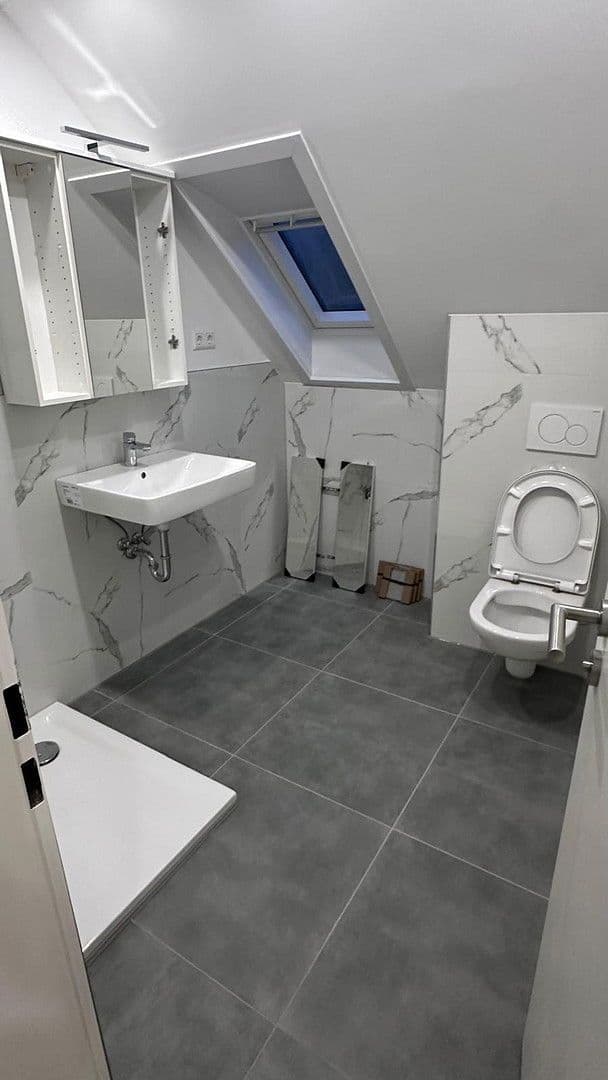 Pronájem bytu 3+1 53 m², Kirchstr. 12, Deizisau, Bádensko-Württembersko Pronájem bytu 3+1 53 m², Kirchstr. 12, Deizisau, Bádensko-Württembersko