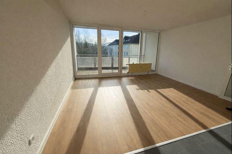 Pronájem bytu 2+1 50 m², Langerfelder Straße 115, Wuppertal, Severní Porýní-Vestfálsko Pronájem bytu 2+1 50 m², Langerfelder Straße 115, Wuppertal, Severní Porýní-Vestfálsko