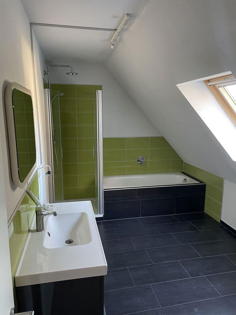 Prodej bytu 5+1 149 m², Am Gemeindeweiher 9, Herzogenaurach, Bavorsko Prodej bytu 5+1 149 m², Am Gemeindeweiher 9, Herzogenaurach, Bavorsko