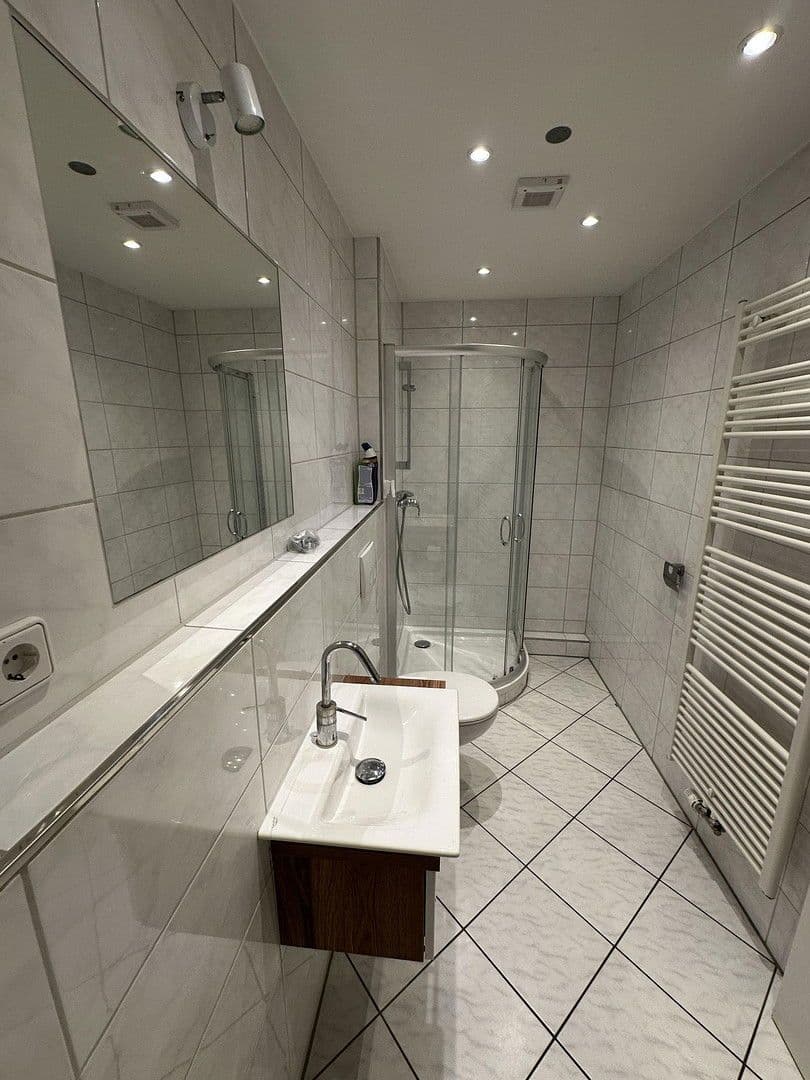 Pronájem bytu 4+1 142 m², Maria-Hilf-Straße 20, Berching, Bavorsko Pronájem bytu 4+1 142 m², Maria-Hilf-Straße 20, Berching, Bavorsko