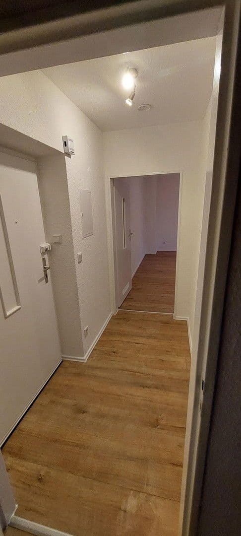 Pronájem bytu 1+1 33 m², Cadolzburgerstr 50, Fürth, Bavorsko Pronájem bytu 1+1 33 m², Cadolzburgerstr 50, Fürth, Bavorsko