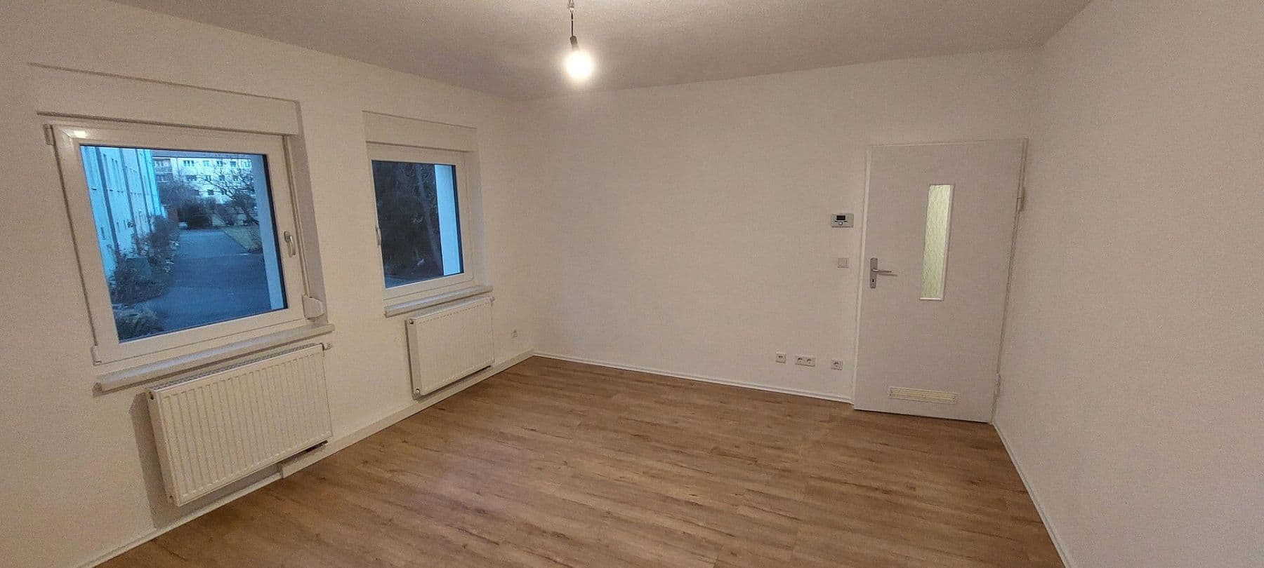 Pronájem bytu 1+1 33 m², Cadolzburgerstr 50, Fürth, Bavorsko Pronájem bytu 1+1 33 m², Cadolzburgerstr 50, Fürth, Bavorsko
