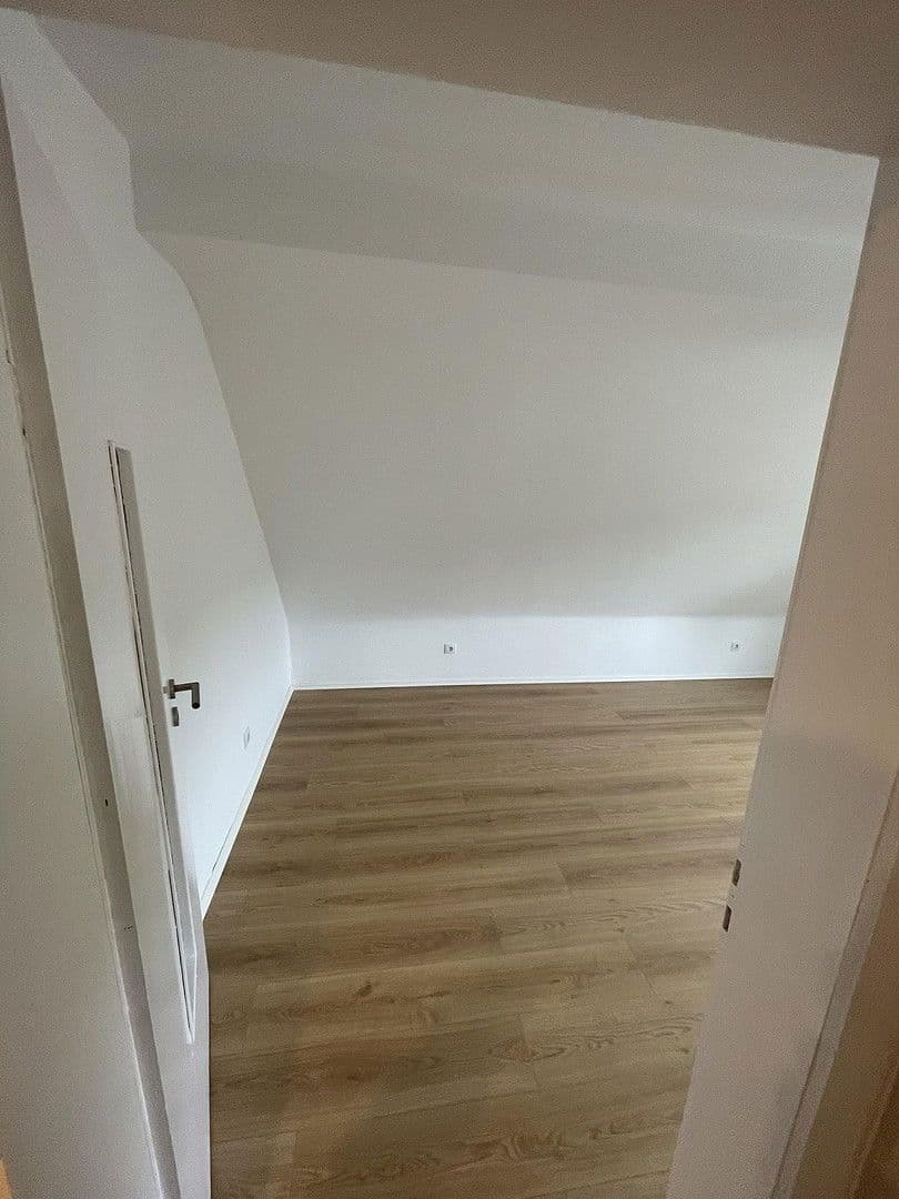 Pronájem bytu 4+1 70 m², Wingertweg 5, Leidersbach, Bavorsko Pronájem bytu 4+1 70 m², Wingertweg 5, Leidersbach, Bavorsko