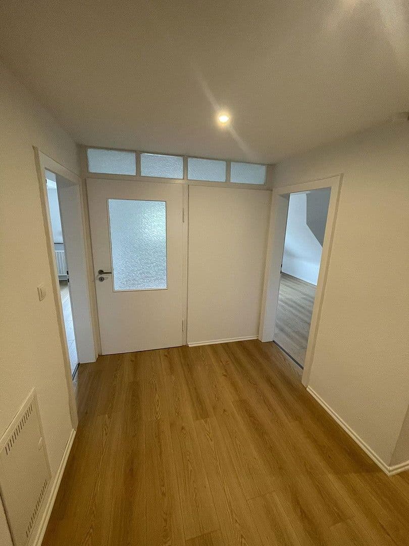 Pronájem bytu 4+1 70 m², Wingertweg 5, Leidersbach, Bavorsko Pronájem bytu 4+1 70 m², Wingertweg 5, Leidersbach, Bavorsko