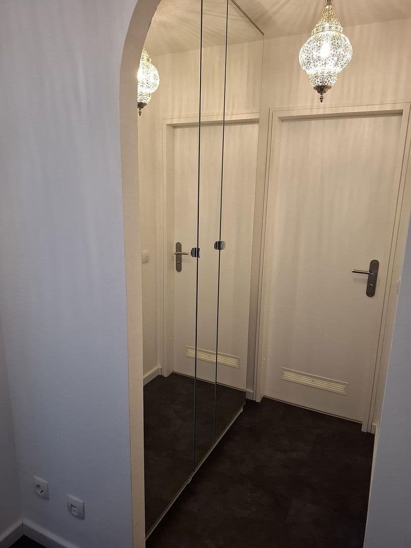 Prodej bytu 1+1 42 m², Schleißheimer Straße 63, München, Bavorsko Prodej bytu 1+1 42 m², Schleißheimer Straße 63, München, Bavorsko