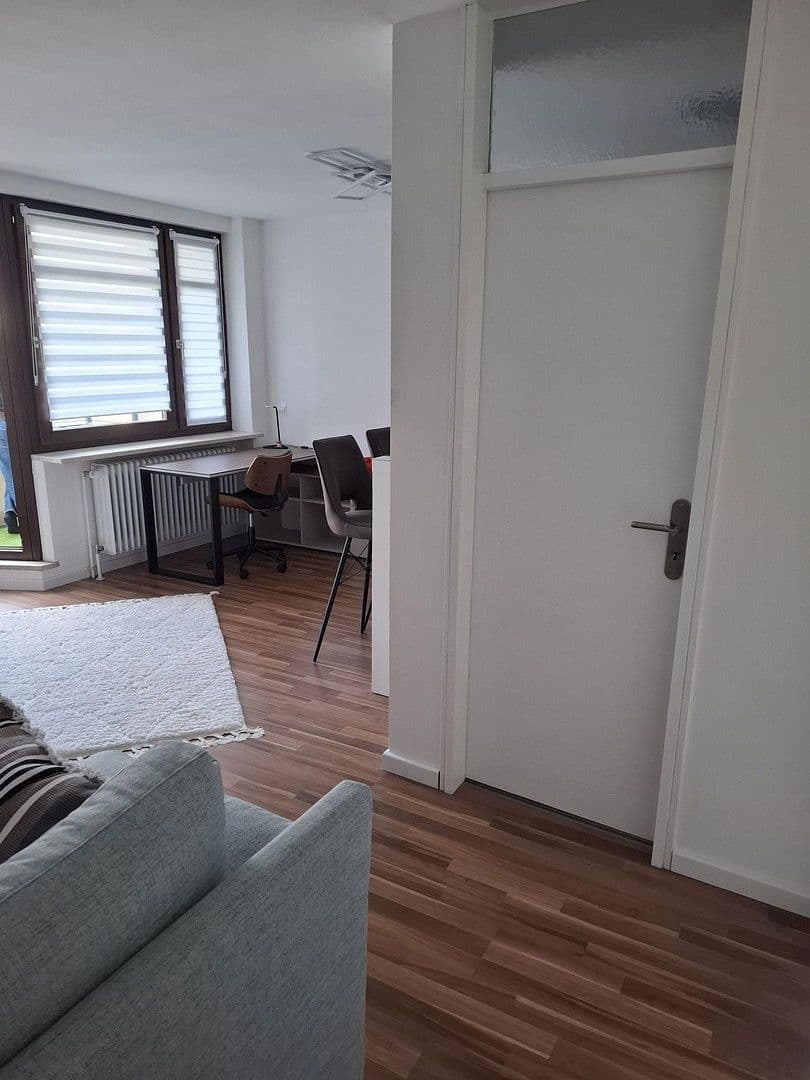 Prodej bytu 1+1 42 m², Schleißheimer Straße 63, München, Bavorsko Prodej bytu 1+1 42 m², Schleißheimer Straße 63, München, Bavorsko