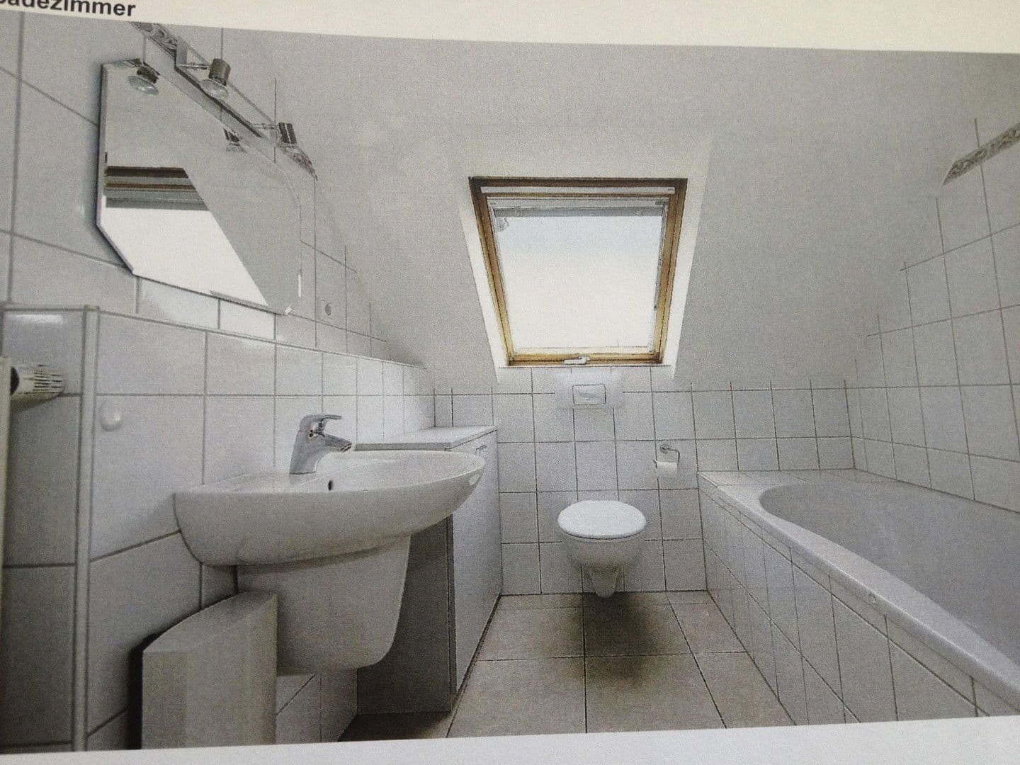 Prodej bytu 1+1 37 m², Hoxbachstr.96, Düsseldorf, Severní Porýní-Vestfálsko Prodej bytu 1+1 37 m², Hoxbachstr.96, Düsseldorf, Severní Porýní-Vestfálsko