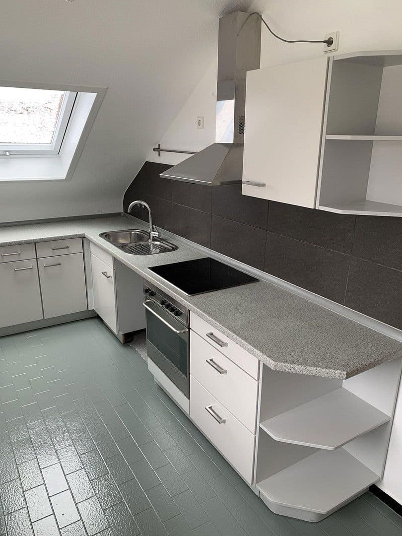 Pronájem bytu 3+1 64 m², Filderstadt, Bádensko-Württembersko Pronájem bytu 3+1 64 m², Filderstadt, Bádensko-Württembersko