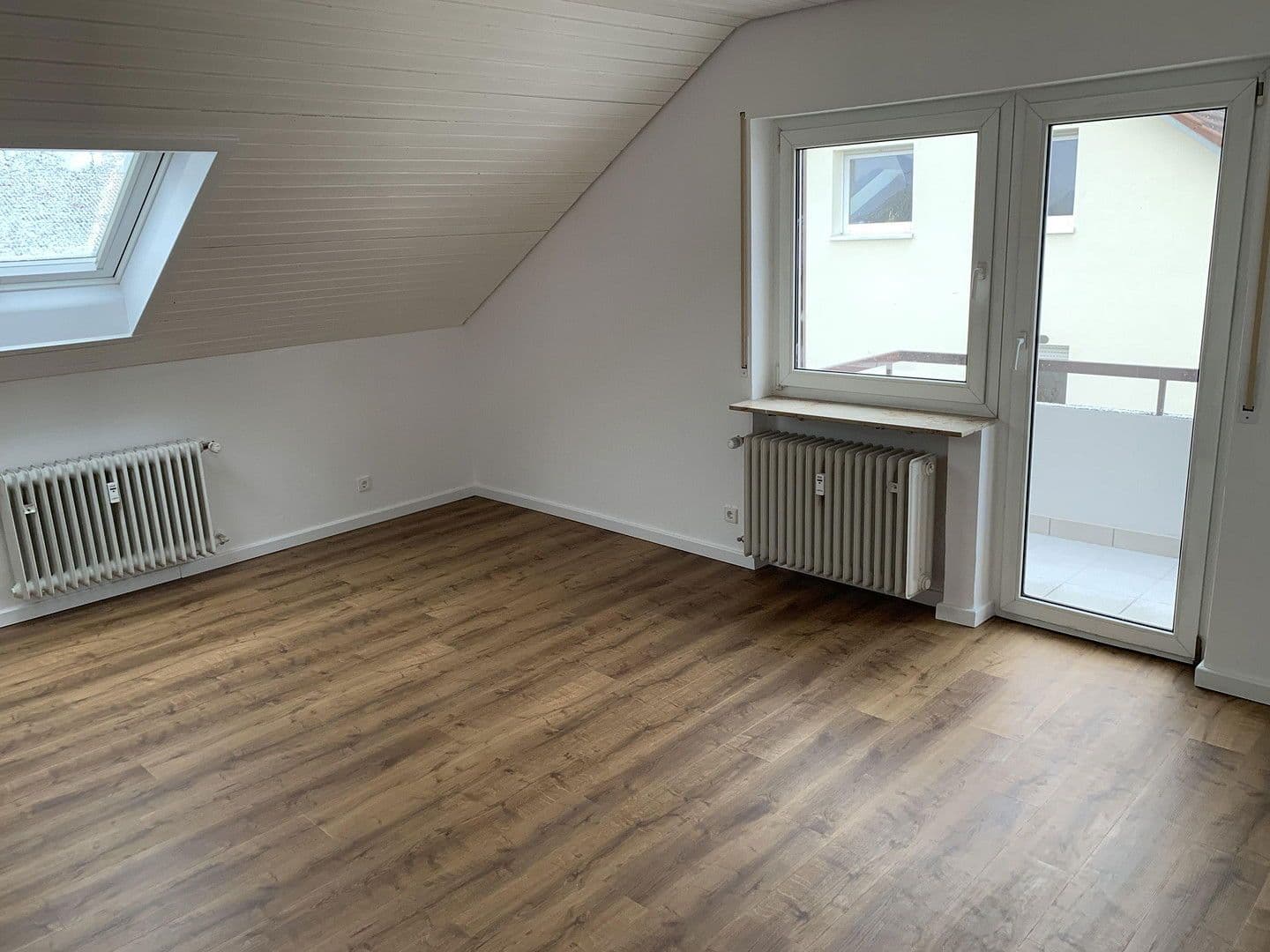 Pronájem bytu 3+1 64 m², Filderstadt, Bádensko-Württembersko Pronájem bytu 3+1 64 m², Filderstadt, Bádensko-Württembersko