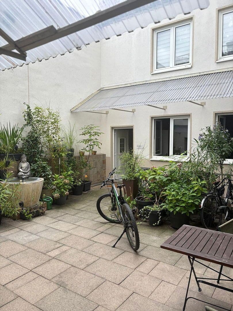 Prodej bytu 2+1 50 m², Follerstraße, 100 A, Köln, Severní Porýní-Vestfálsko Prodej bytu 2+1 50 m², Follerstraße, 100 A, Köln, Severní Porýní-Vestfálsko