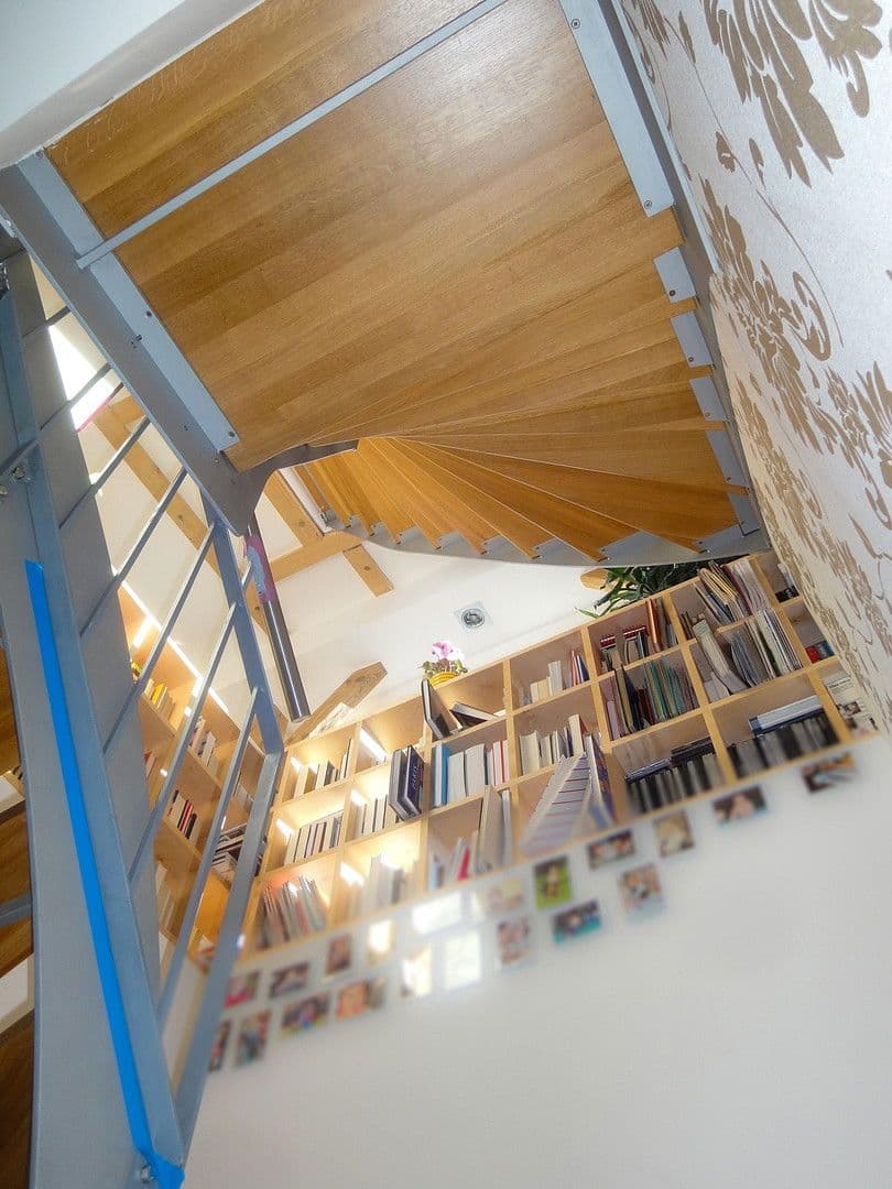 Prodej bytu 4+1 150 m², Berlin, Berlín Prodej bytu 4+1 150 m², Berlin, Berlín