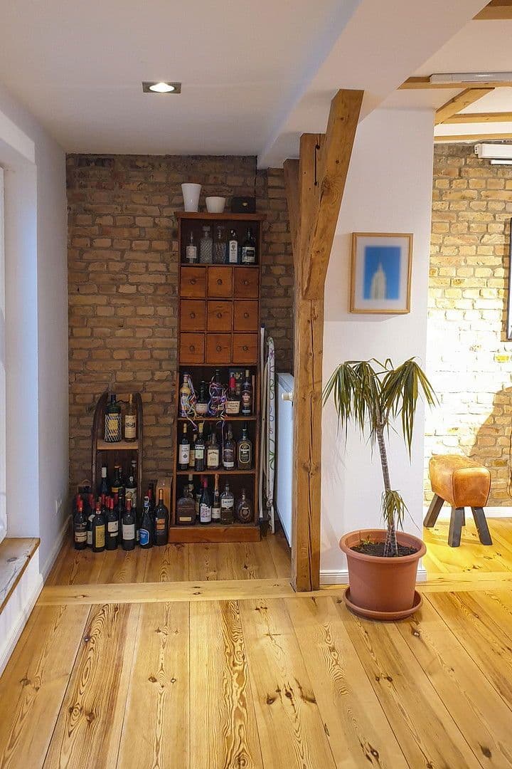 Prodej bytu 4+1 150 m², Berlin, Berlín Prodej bytu 4+1 150 m², Berlin, Berlín