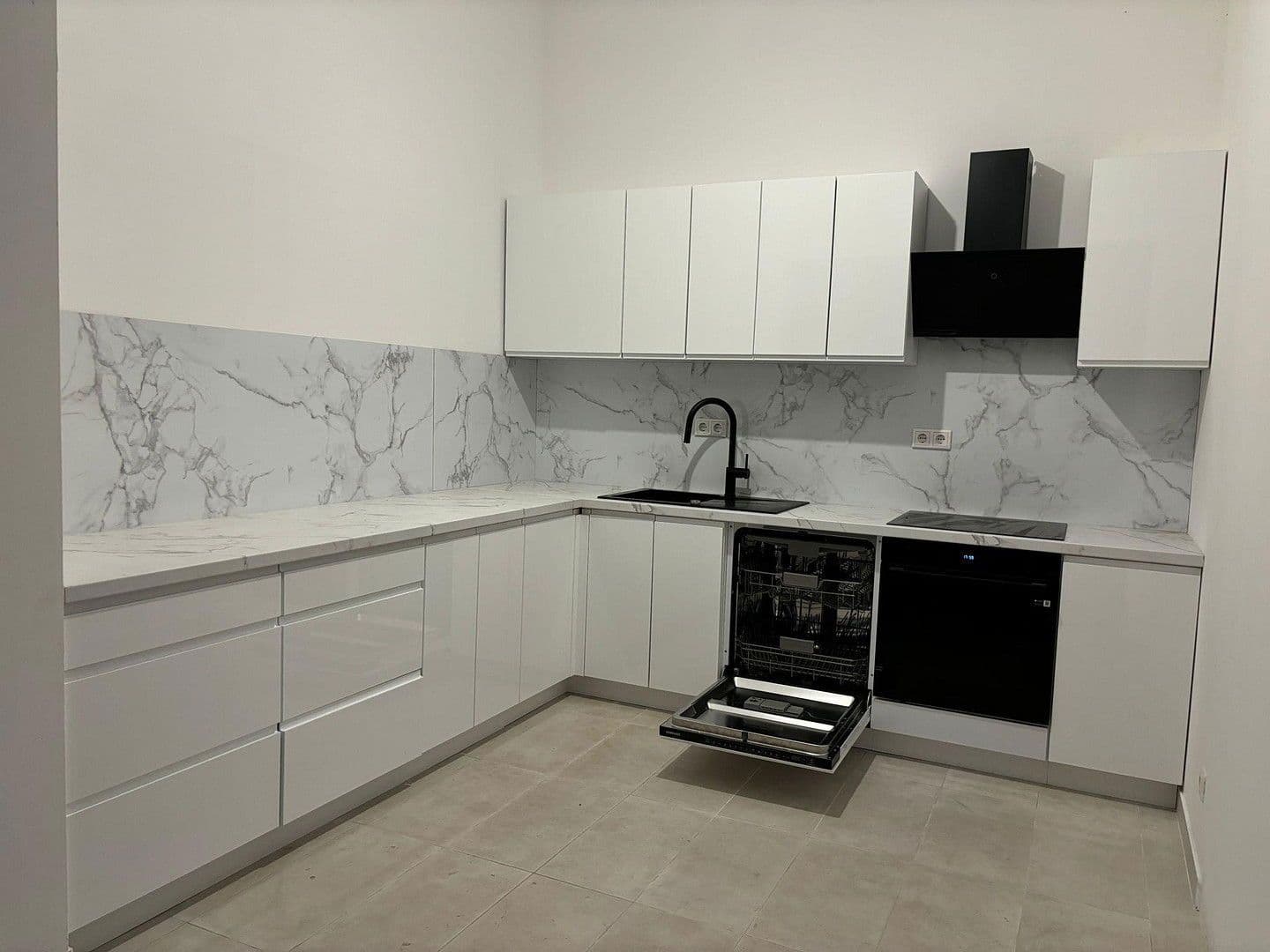 Pronájem bytu 3+1 73 m², Reckahner Dorfstr. 12, Kloster Lehnin, Braniborsko Pronájem bytu 3+1 73 m², Reckahner Dorfstr. 12, Kloster Lehnin, Braniborsko