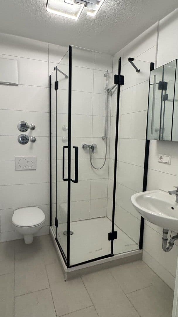 Pronájem bytu 3+1 60 m², Sperberstr. 26, Villingen-Schwenningen, Bádensko-Württembersko Pronájem bytu 3+1 60 m², Sperberstr. 26, Villingen-Schwenningen, Bádensko-Württembersko