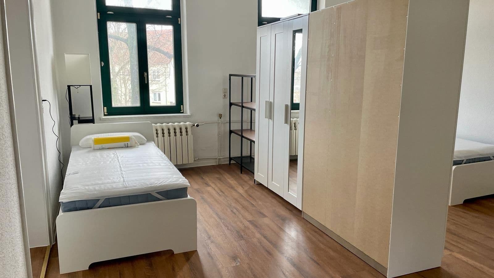 Pronájem bytu 5+1 155 m², Merseburger Str. 406, Halle/Saale, Sasko-Anhaltsko Pronájem bytu 5+1 155 m², Merseburger Str. 406, Halle/Saale, Sasko-Anhaltsko