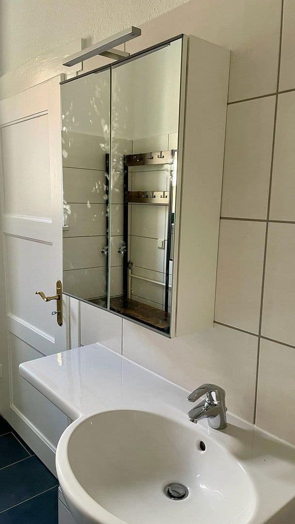 Pronájem bytu 5+1 155 m², Merseburger Str. 406, Halle/Saale, Sasko-Anhaltsko Pronájem bytu 5+1 155 m², Merseburger Str. 406, Halle/Saale, Sasko-Anhaltsko