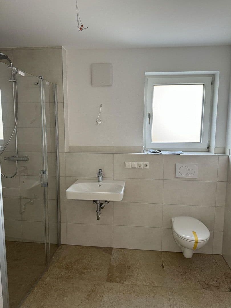 Pronájem bytu 3+1 105 m², Raiffeisenstraße 2b, Bodenkirchen, Bavorsko Pronájem bytu 3+1 105 m², Raiffeisenstraße 2b, Bodenkirchen, Bavorsko