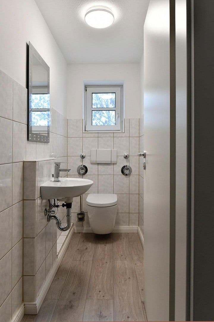 Pronájem bytu 3+1 84 m², Meinhardswindener Str. 35, Ansbach, Bavorsko Pronájem bytu 3+1 84 m², Meinhardswindener Str. 35, Ansbach, Bavorsko
