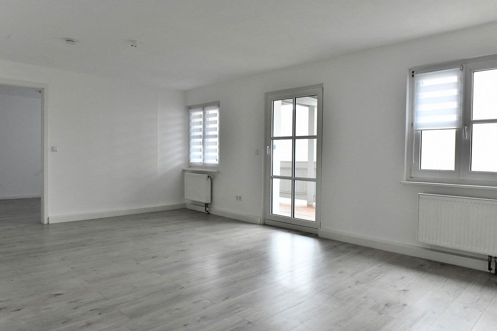 Pronájem bytu 3+1 84 m², Meinhardswindener Str. 35, Ansbach, Bavorsko Pronájem bytu 3+1 84 m², Meinhardswindener Str. 35, Ansbach, Bavorsko