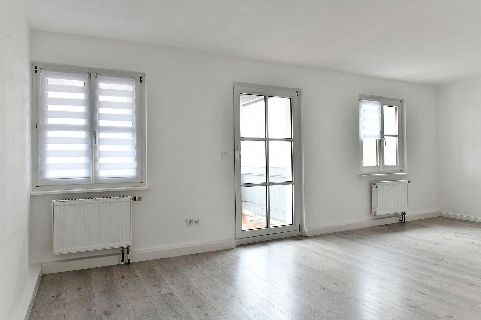 Pronájem bytu 3+1 84 m², Meinhardswindener Str. 35, Ansbach, Bavorsko Pronájem bytu 3+1 84 m², Meinhardswindener Str. 35, Ansbach, Bavorsko