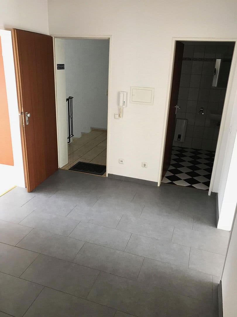 Pronájem bytu 2+1 62 m², Feldstr. 10, Kreuzau, Severní Porýní-Vestfálsko Pronájem bytu 2+1 62 m², Feldstr. 10, Kreuzau, Severní Porýní-Vestfálsko