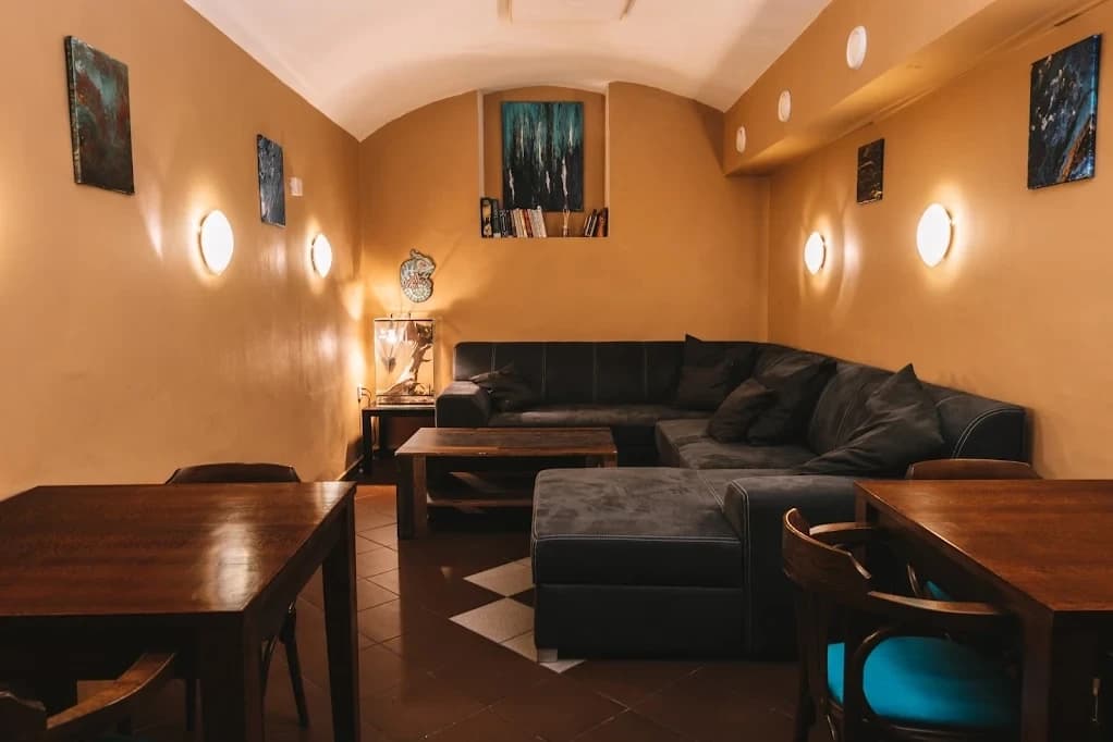 Pronájem nebytového prostoru 75 m², 9. května, Tábor, Jihočeský kraj Pronájem nebytového prostoru 75 m², 9. května, Tábor, Jihočeský kraj