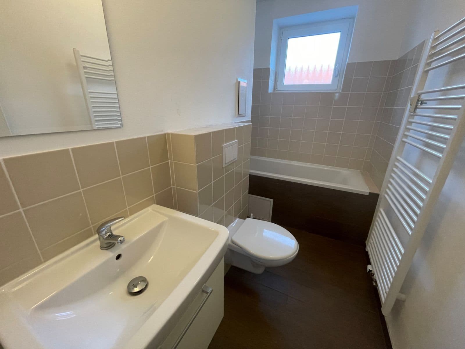 Pronájem bytu 3+kk 60 m², SNP, Chomutov, Ústecký kraj Pronájem bytu 3+kk 60 m², SNP, Chomutov, Ústecký kraj