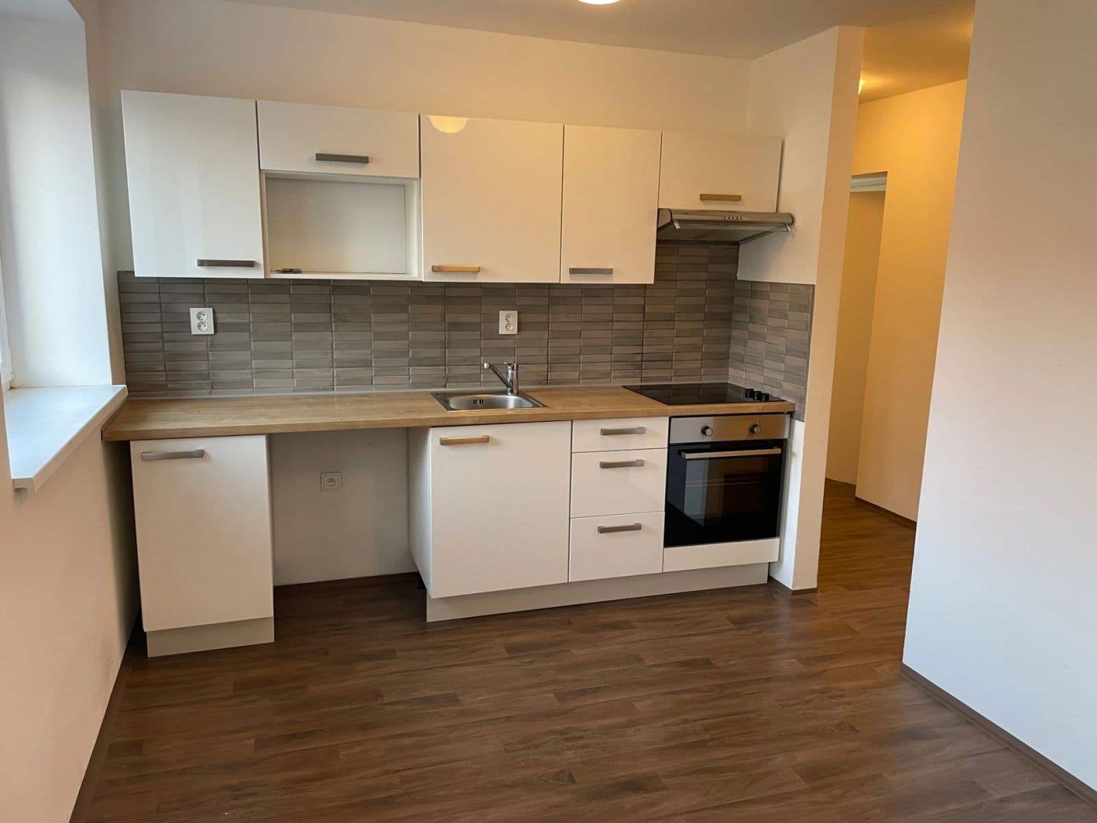 Pronájem bytu 3+kk 60 m², SNP, Chomutov, Ústecký kraj Pronájem bytu 3+kk 60 m², SNP, Chomutov, Ústecký kraj