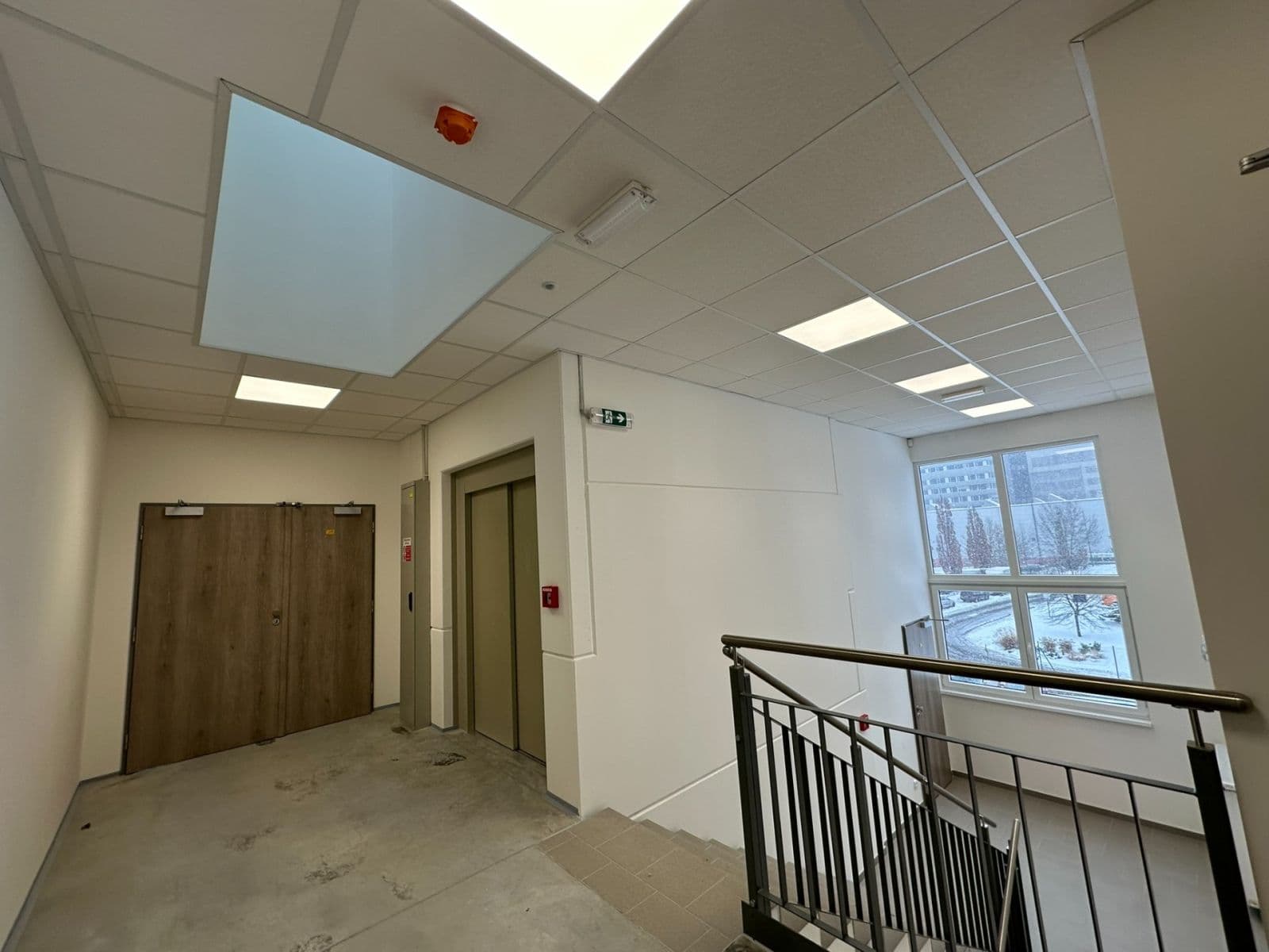 Pronájem nebytového prostoru 2.400 m², K Pérovně, Praha, Praha Pronájem nebytového prostoru 2.400 m², K Pérovně, Praha, Praha