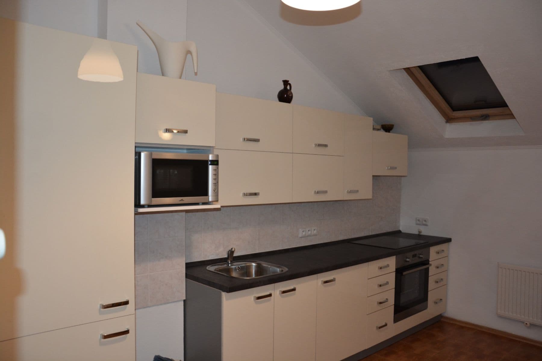 Pronájem bytu 3+1 100 m², Zvíkovská, Praha, Praha Pronájem bytu 3+1 100 m², Zvíkovská, Praha, Praha