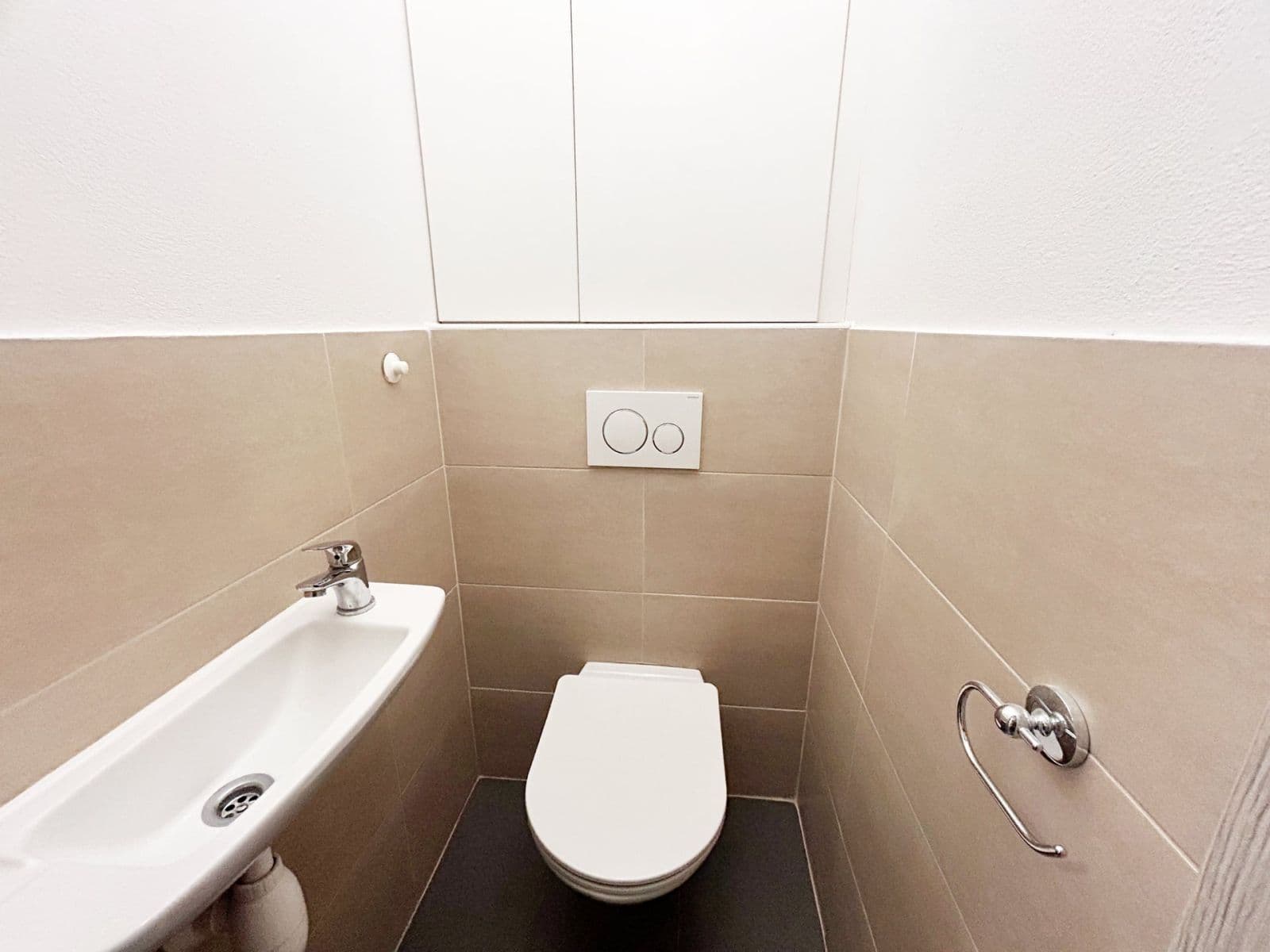 Pronájem bytu 2+kk 48 m², Spojovací, Praha, Praha Pronájem bytu 2+kk 48 m², Spojovací, Praha, Praha