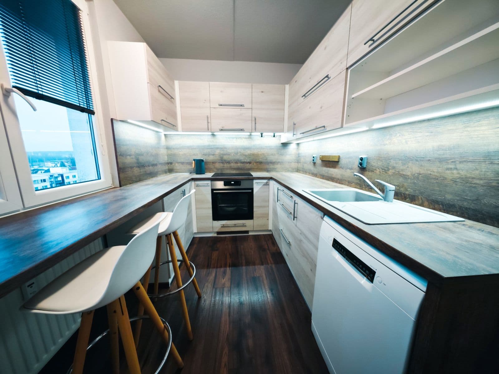 Prodej bytu 3+kk 72 m², Blatské sídliště, Veselí nad Lužnicí, Jihočeský kraj Prodej bytu 3+kk 72 m², Blatské sídliště, Veselí nad Lužnicí, Jihočeský kraj