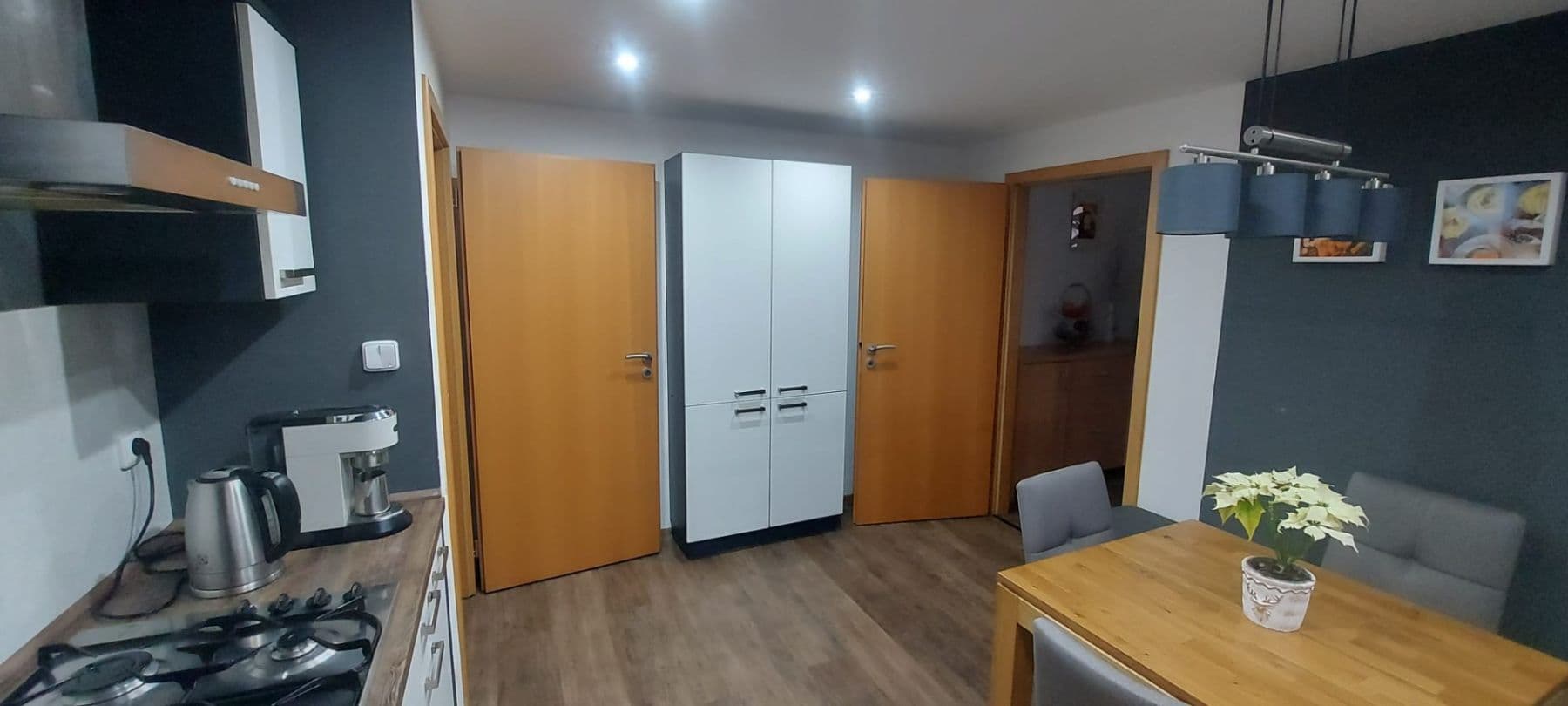 Prodej bytu 5+1 118 m², Sklepní, Chomutov, Ústecký kraj Prodej bytu 5+1 118 m², Sklepní, Chomutov, Ústecký kraj