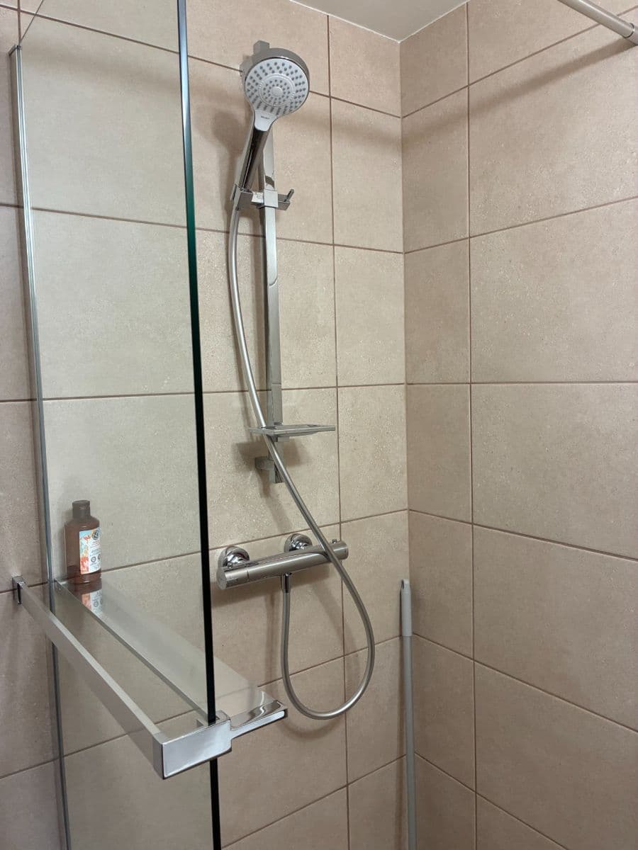 Pronájem bytu 1+kk 42 m², Za Mlýnem, Hostivice, Středočeský kraj Pronájem bytu 1+kk 42 m², Za Mlýnem, Hostivice, Středočeský kraj