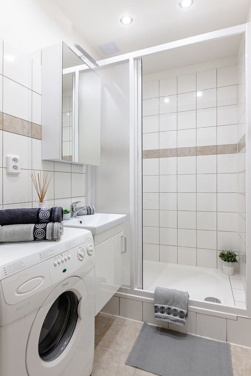 Prodej bytu 2+kk 43 m², Poznaňská, Praha, Praha Prodej bytu 2+kk 43 m², Poznaňská, Praha, Praha