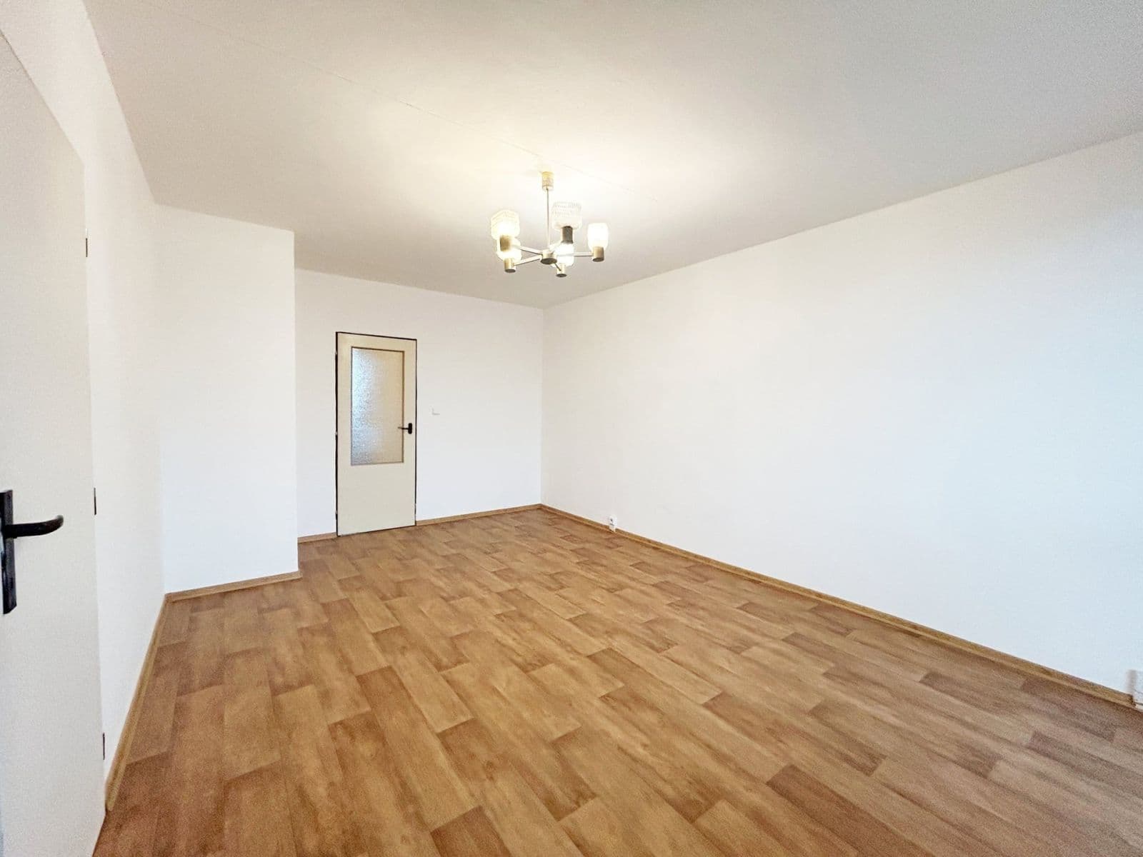 Pronájem bytu 4+1 89 m², Doležalova, Praha, Praha Pronájem bytu 4+1 89 m², Doležalova, Praha, Praha
