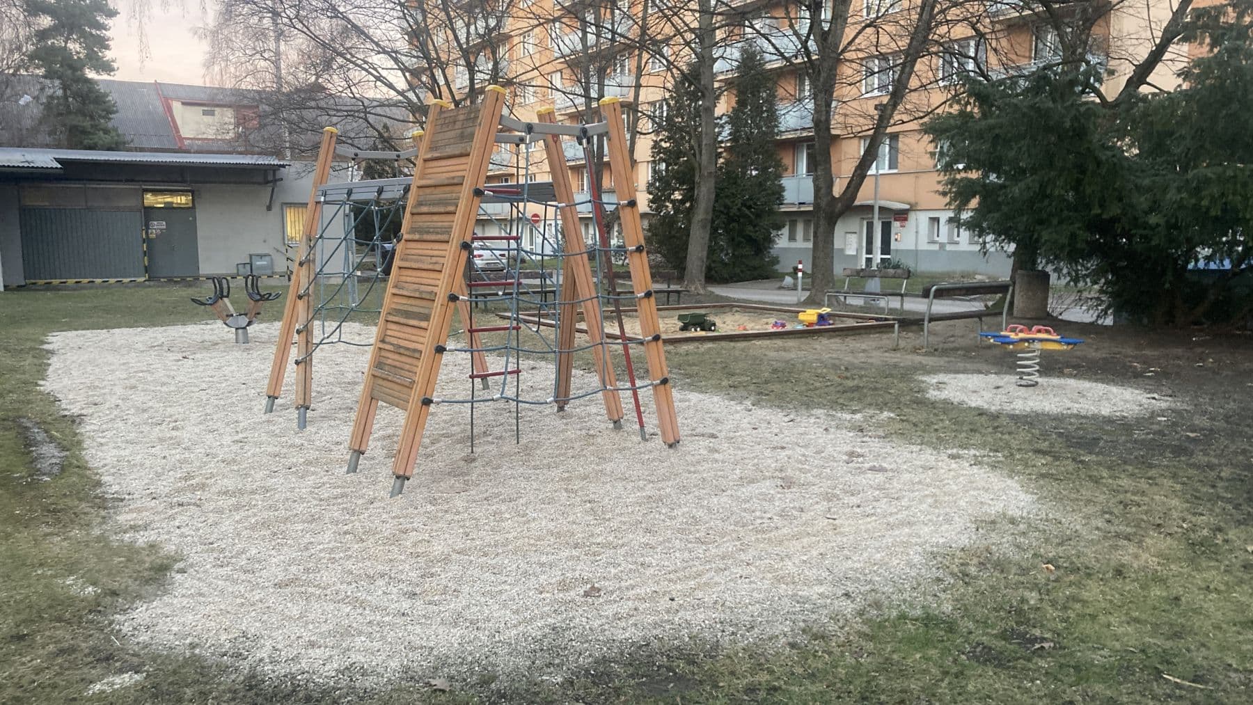 Prodej bytu 2+1 50 m², L. M. Pařízka, České Budějovice, Jihočeský kraj Prodej bytu 2+1 50 m², L. M. Pařízka, České Budějovice, Jihočeský kraj