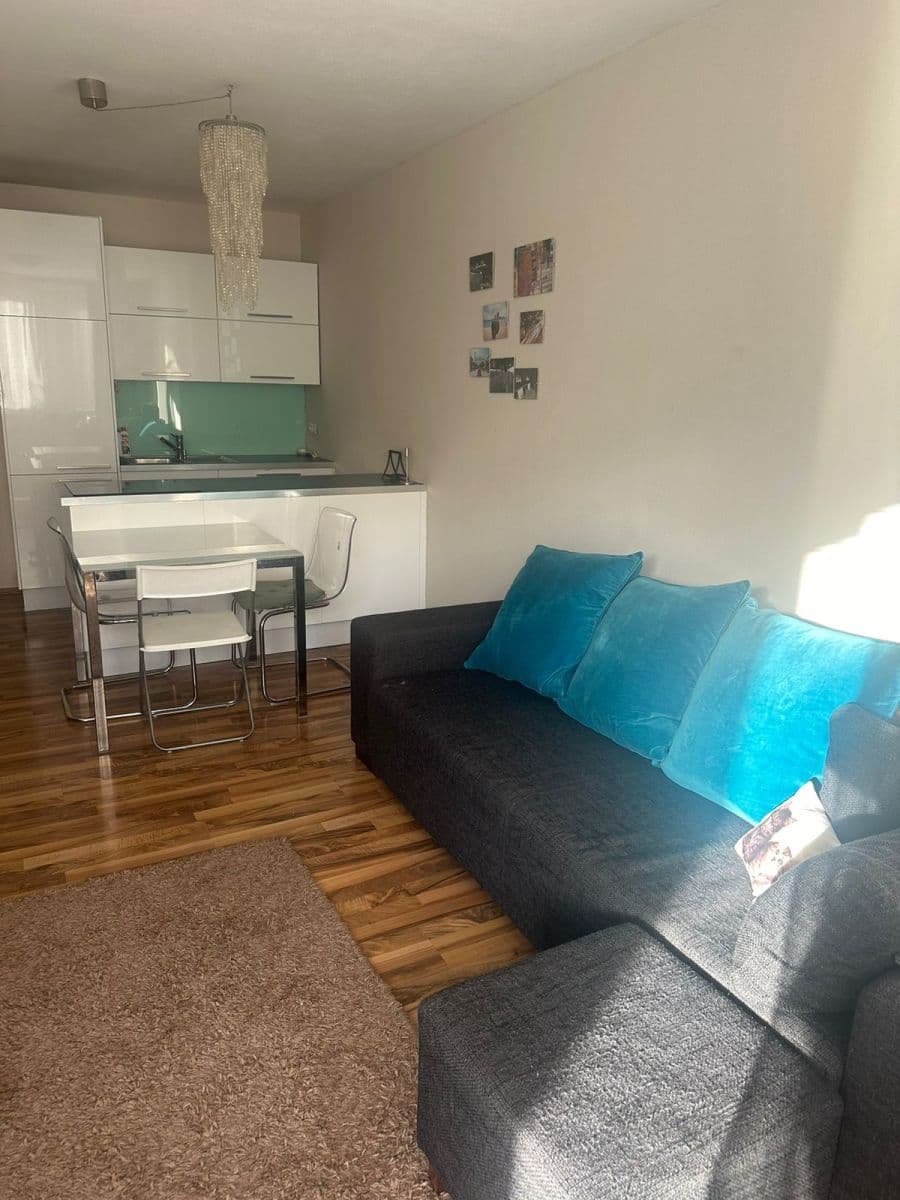 Prodej bytu 2+1 55 m², Ružinov, Bratislavský kraj Prodej bytu 2+1 55 m², Ružinov, Bratislavský kraj