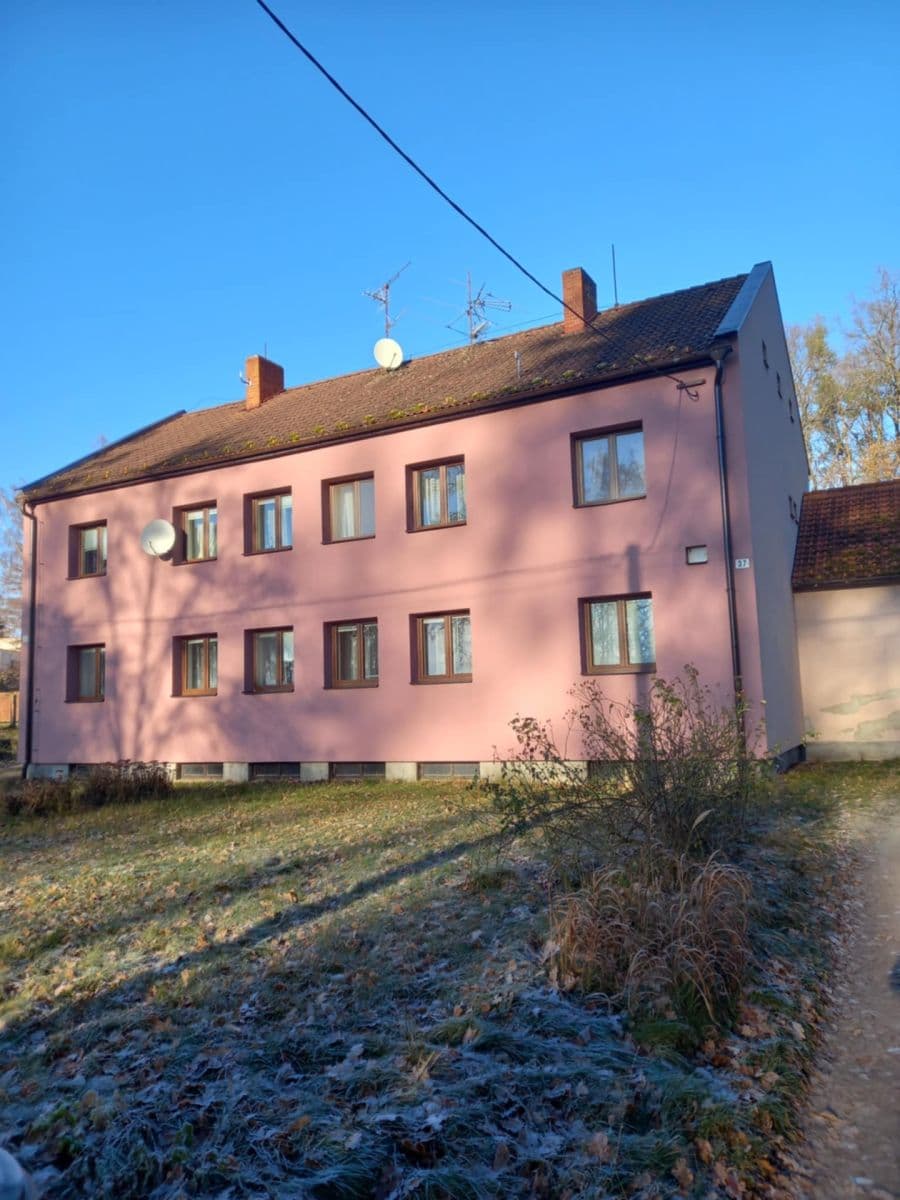 Prodej bytu 2+1 60 m², Tehov, Středočeský kraj Prodej bytu 2+1 60 m², Tehov, Středočeský kraj