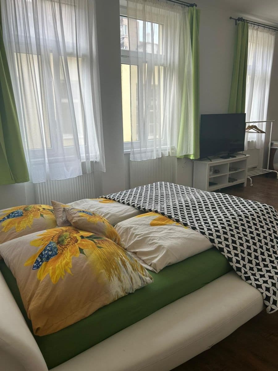 Pronájem bytu 3+kk 74 m², Křižíkova, Praha, Praha Pronájem bytu 3+kk 74 m², Křižíkova, Praha, Praha