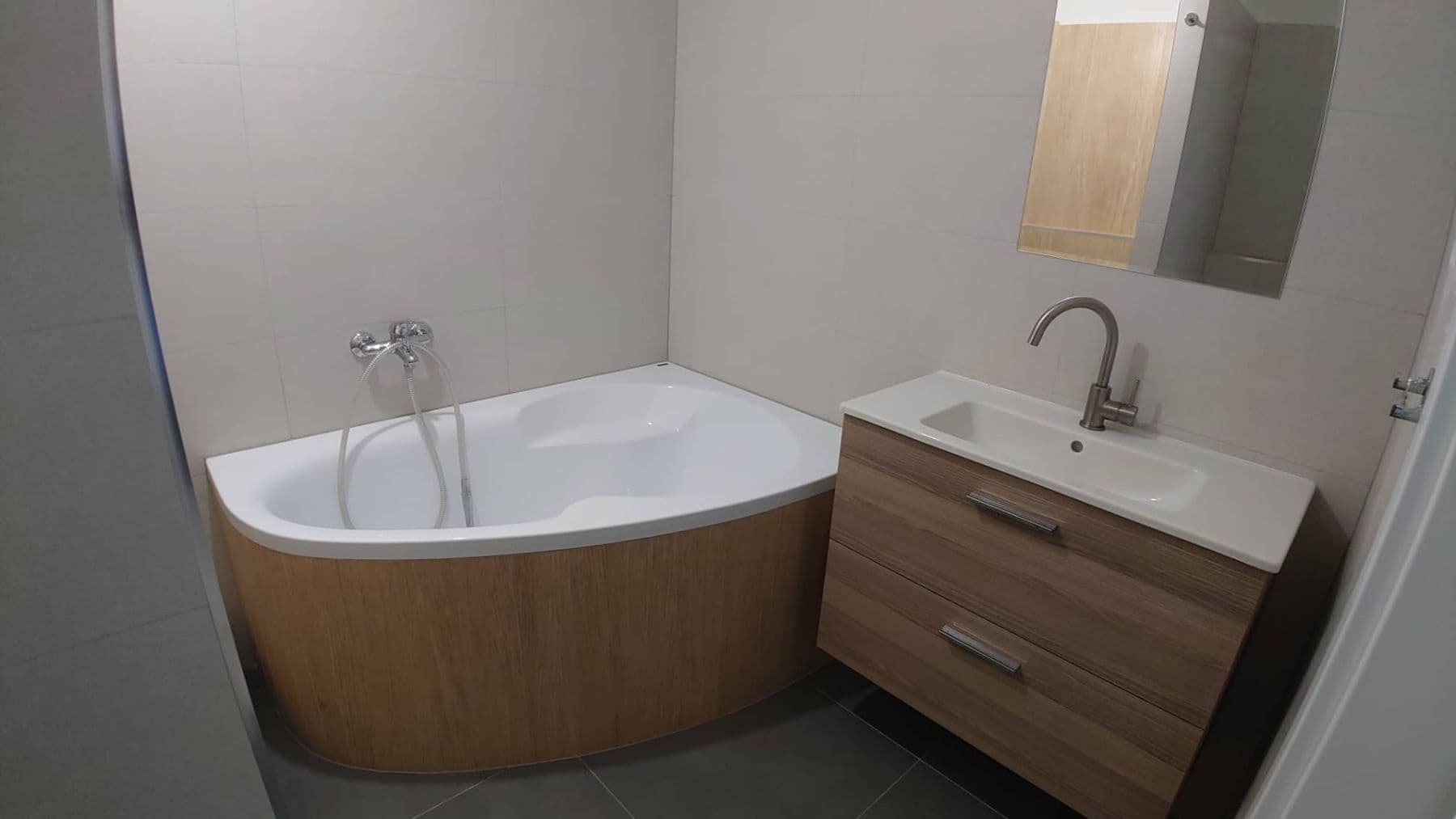 Pronájem bytu 3+1 72 m², J. Mudrocha, Senica, Trnavský kraj Pronájem bytu 3+1 72 m², J. Mudrocha, Senica, Trnavský kraj