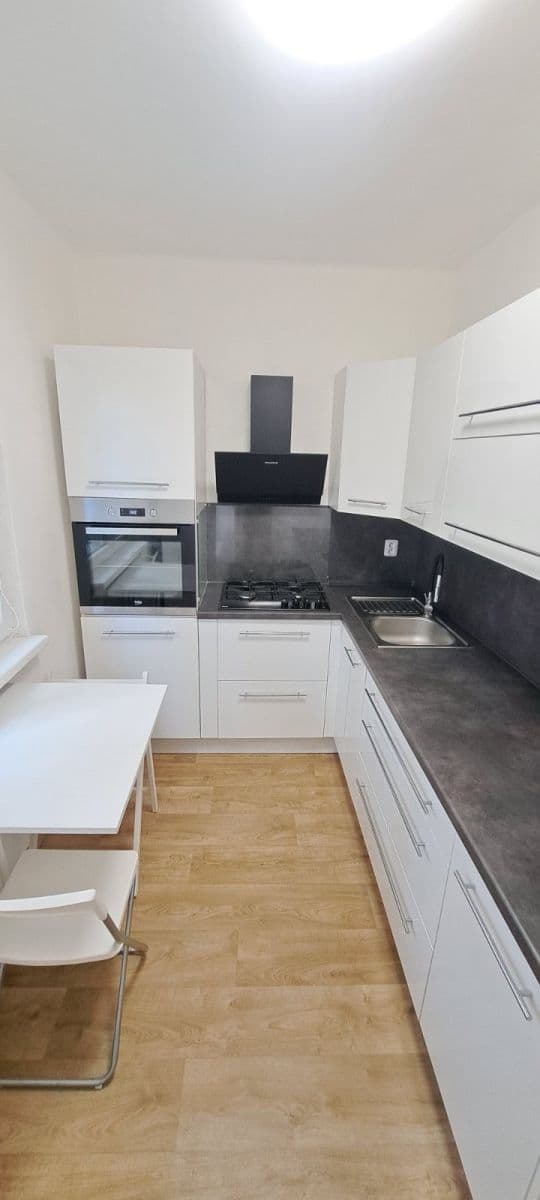 Pronájem bytu 2+1 54 m², Ciolkovského, Karviná, Moravskoslezský kraj Pronájem bytu 2+1 54 m², Ciolkovského, Karviná, Moravskoslezský kraj