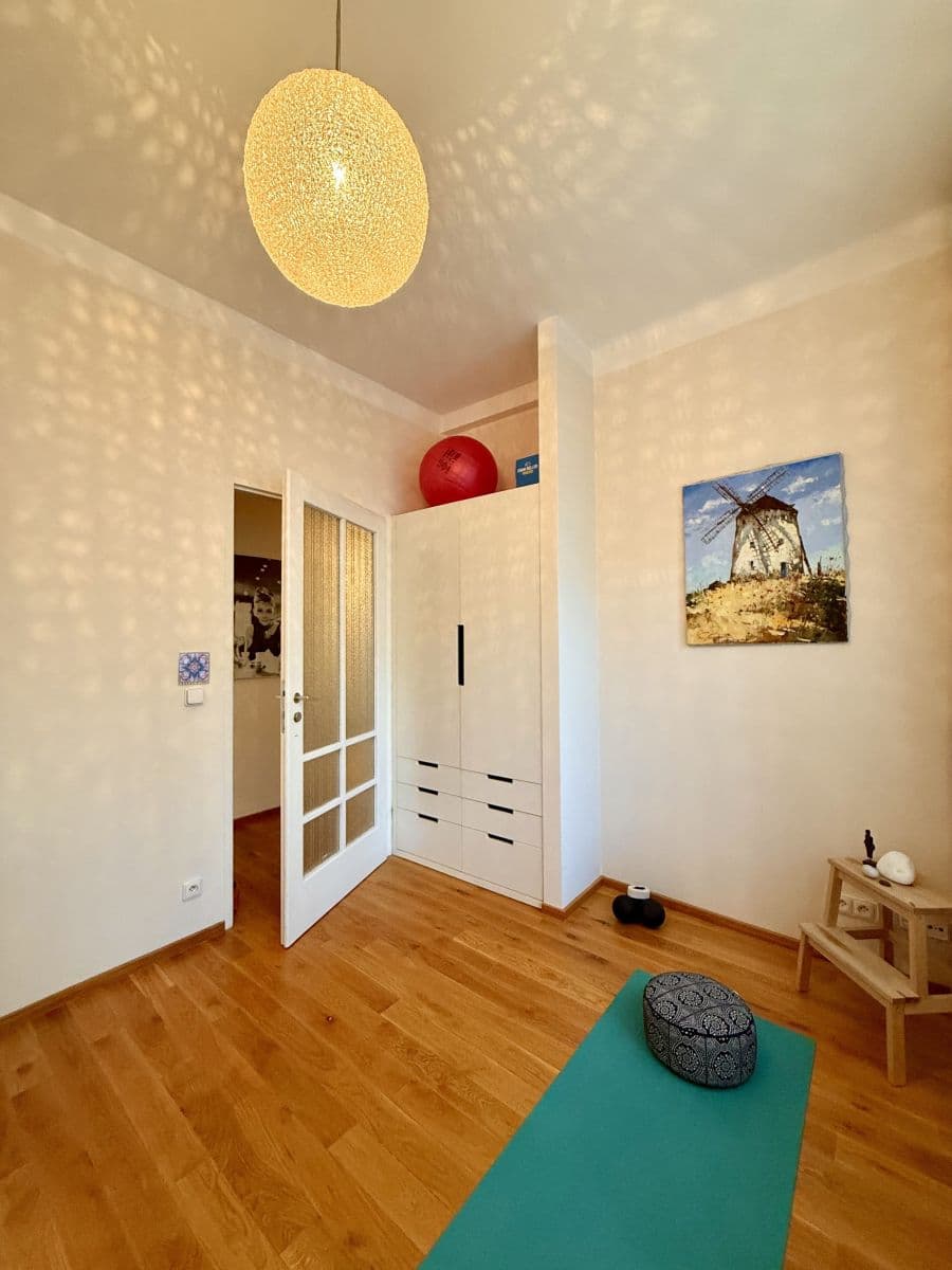 Pronájem bytu 80 m², Janovského, Praha, Praha Pronájem bytu 80 m², Janovského, Praha, Praha