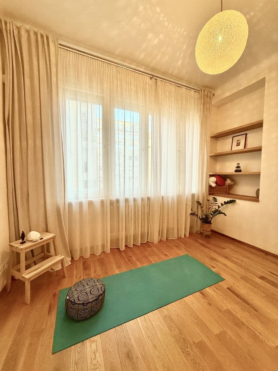 Pronájem bytu 80 m², Janovského, Praha, Praha Pronájem bytu 80 m², Janovského, Praha, Praha