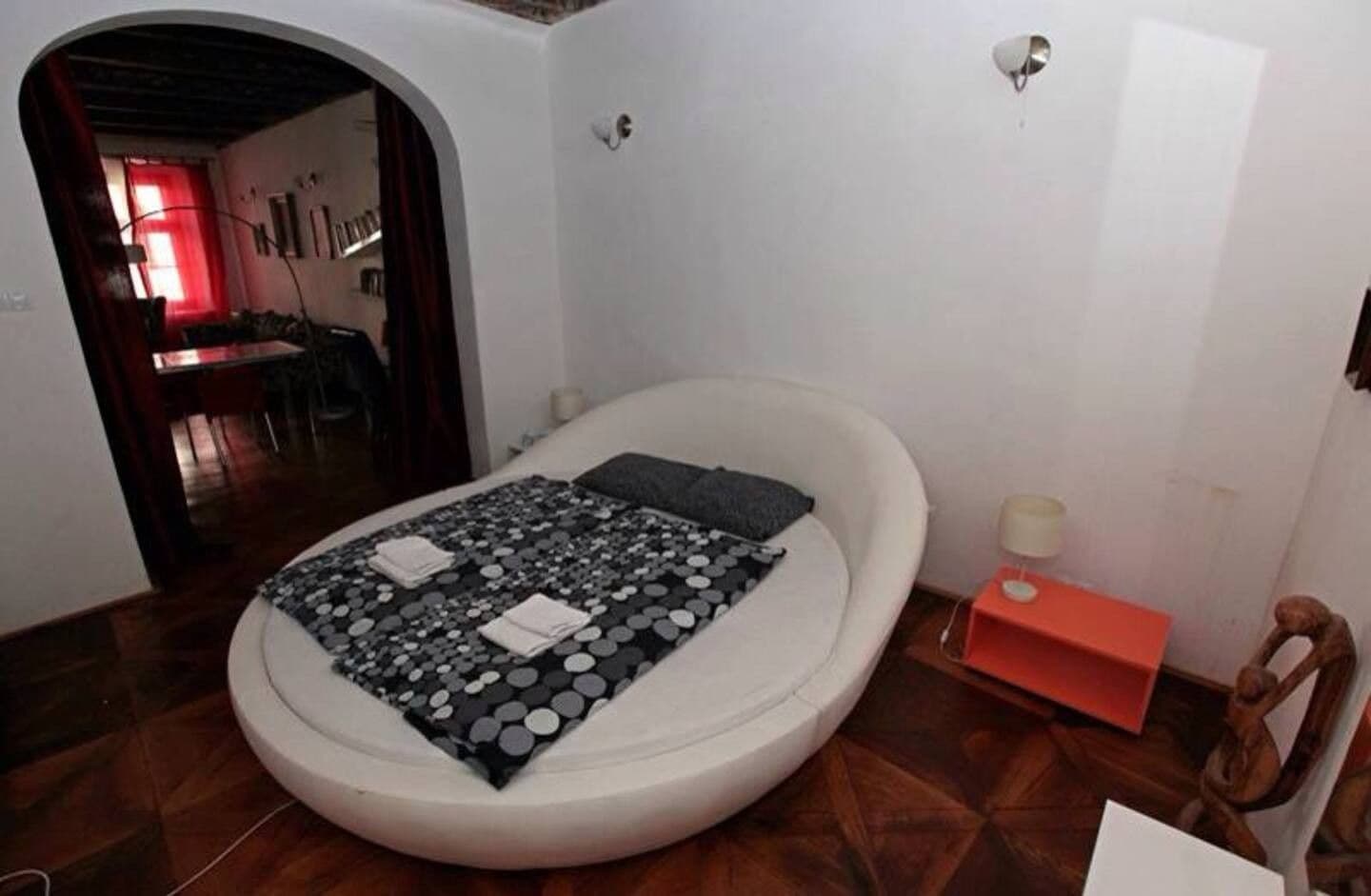 Pronájem bytu 130 m², Mostecká, Praha, Praha Pronájem bytu 130 m², Mostecká, Praha, Praha