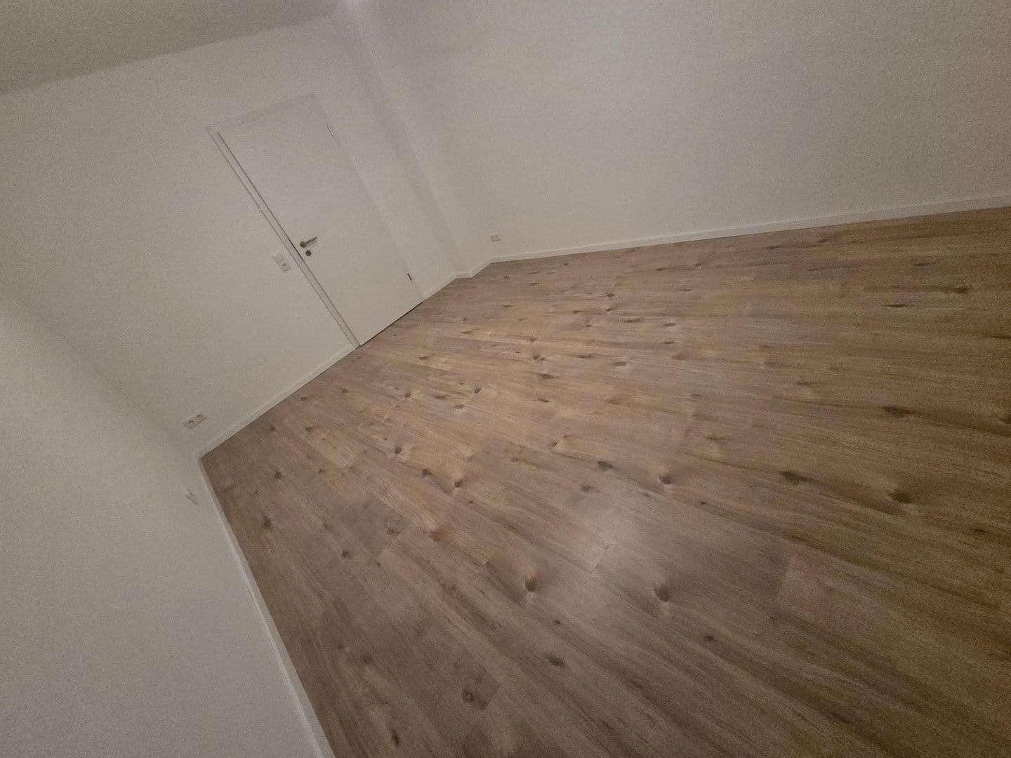 Pronájem bytu 3+1 70 m², Giesen, Dolní Sasko Pronájem bytu 3+1 70 m², Giesen, Dolní Sasko