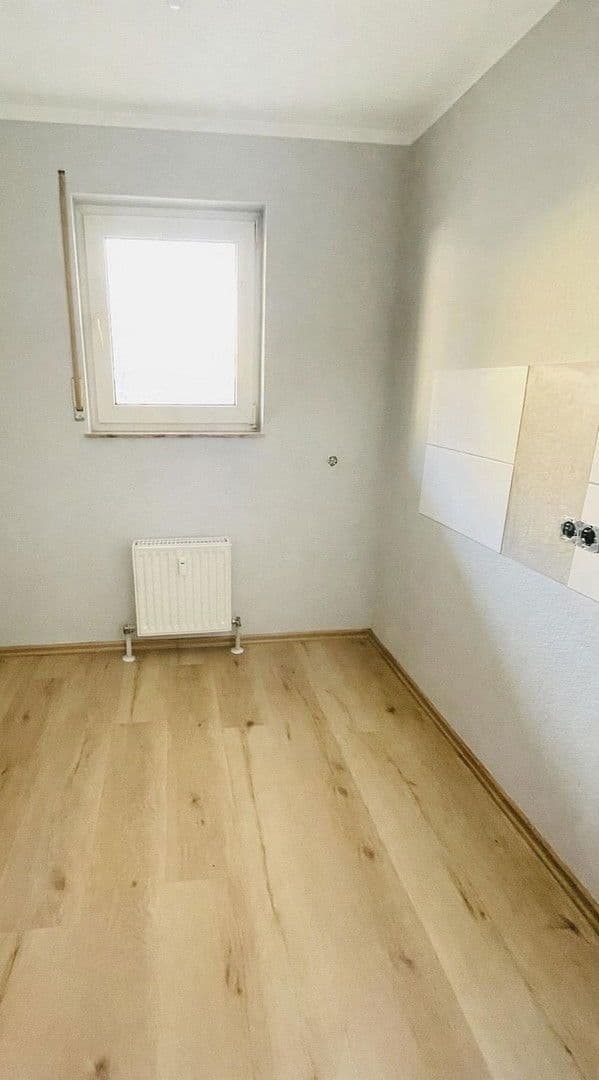 Pronájem bytu 3+1 55 m², Pforzheim, Bádensko-Württembersko Pronájem bytu 3+1 55 m², Pforzheim, Bádensko-Württembersko